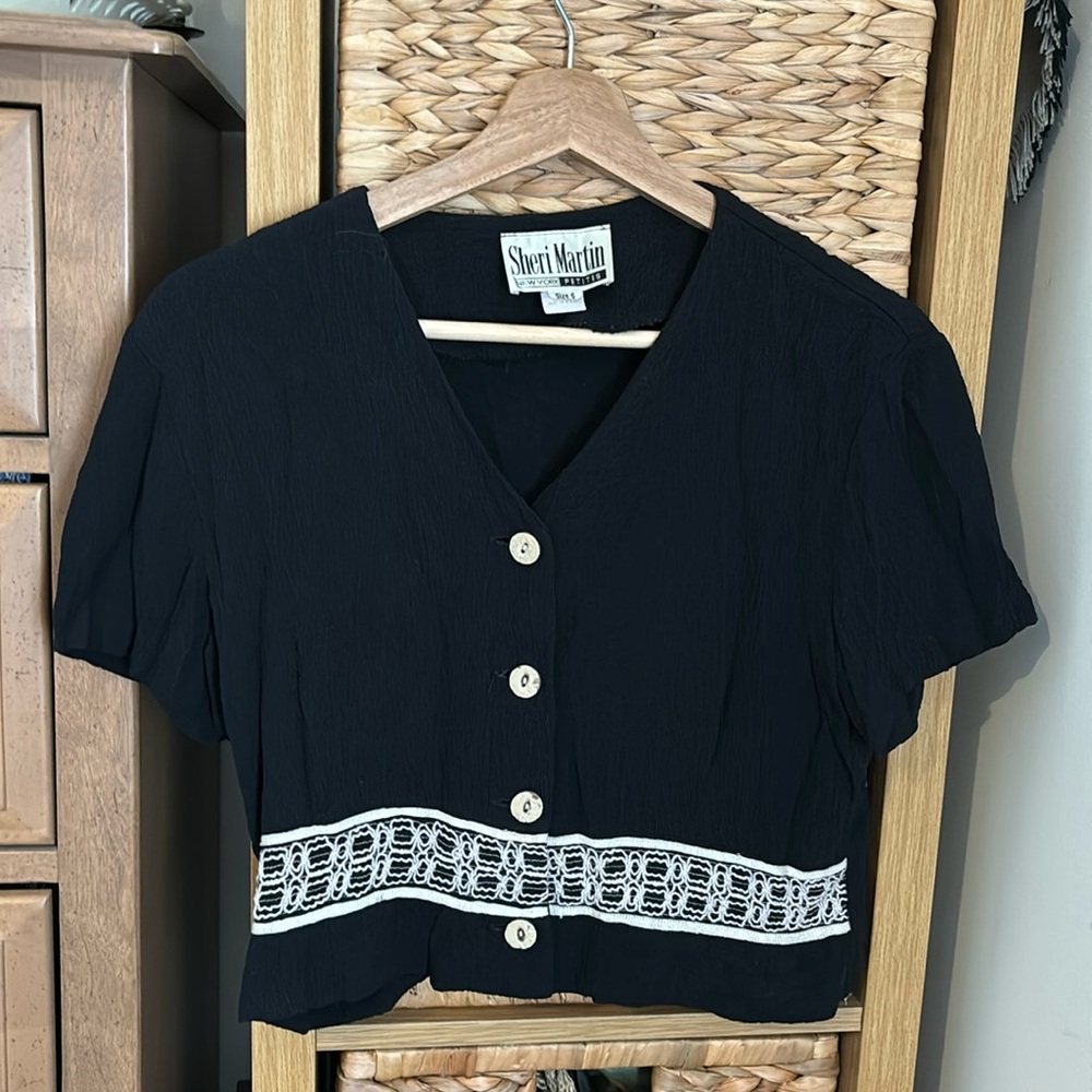Vintage crop button up top